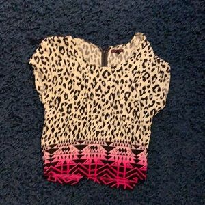 Leopard print top